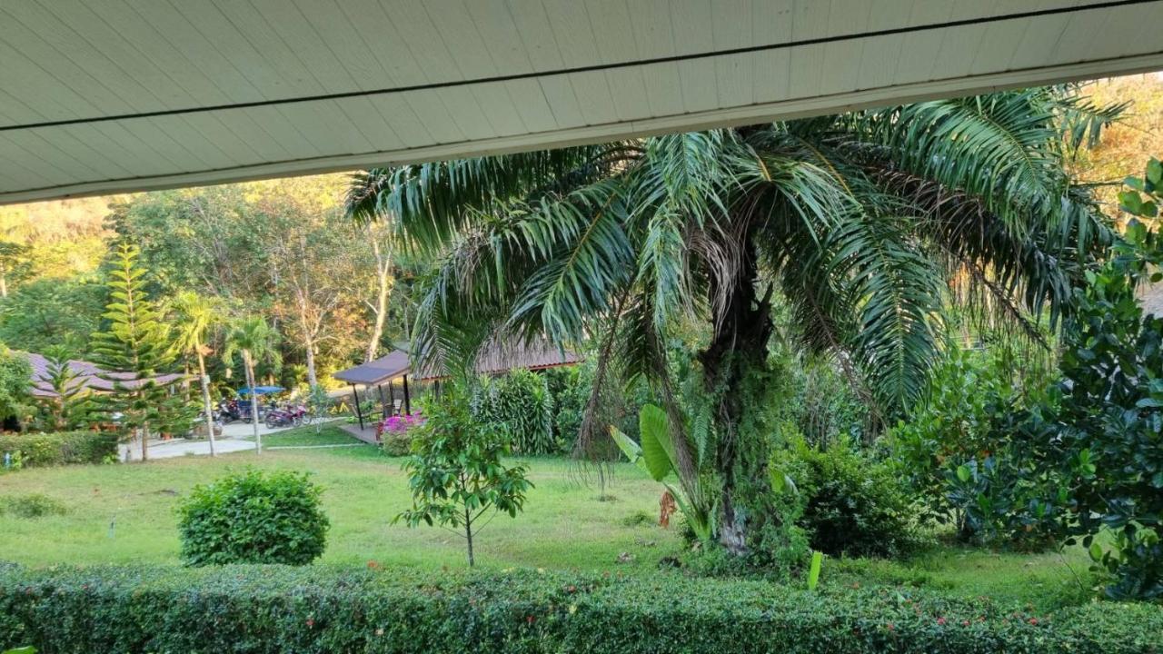 Mookies Bungalows 班柯木 外观 照片